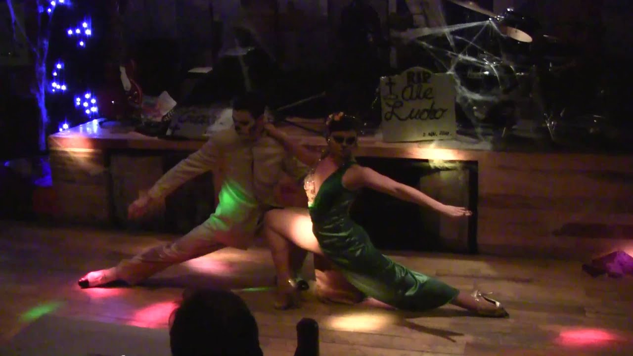 Tango Endemoniado - Mauro Caiazza & Guadalupe Ponzelli - Tango of the Dead Bones