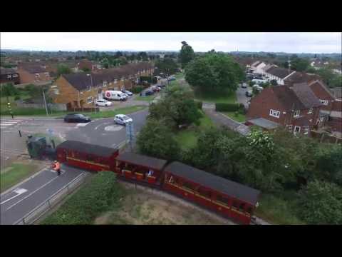 Leighton Buzzard Railway - Steaming away