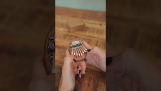 Download lagu 8 Note Pocket Thumb Piano Kalimba (Sound Demo) mp3
