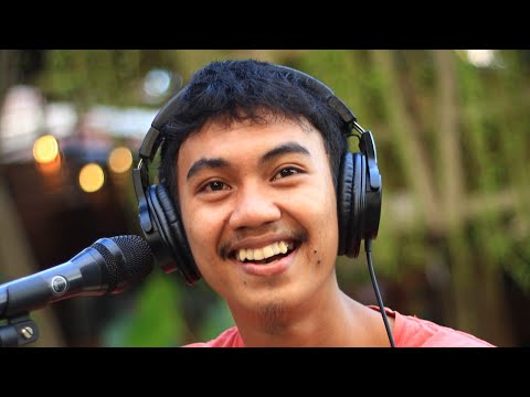 Nia' Tonja Antu Sallang-PUTRI (Cover By. Muhammad Alifi)
