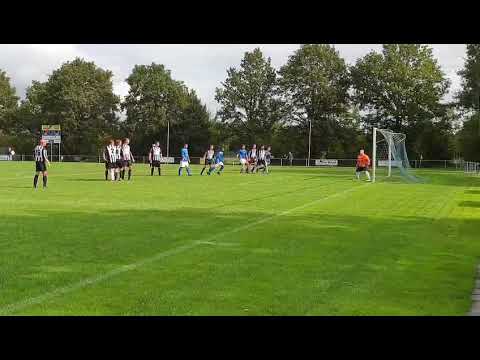 Doelpunt vrouwen voetbal vv Nieuw-Roden