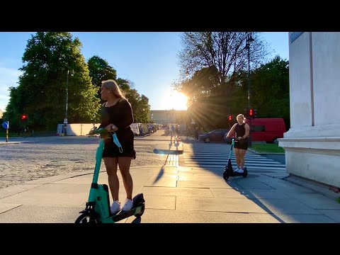 Sitting Oslo june 2021 🧘🏻‍♀️ Studenterlunden by oslo elsa67