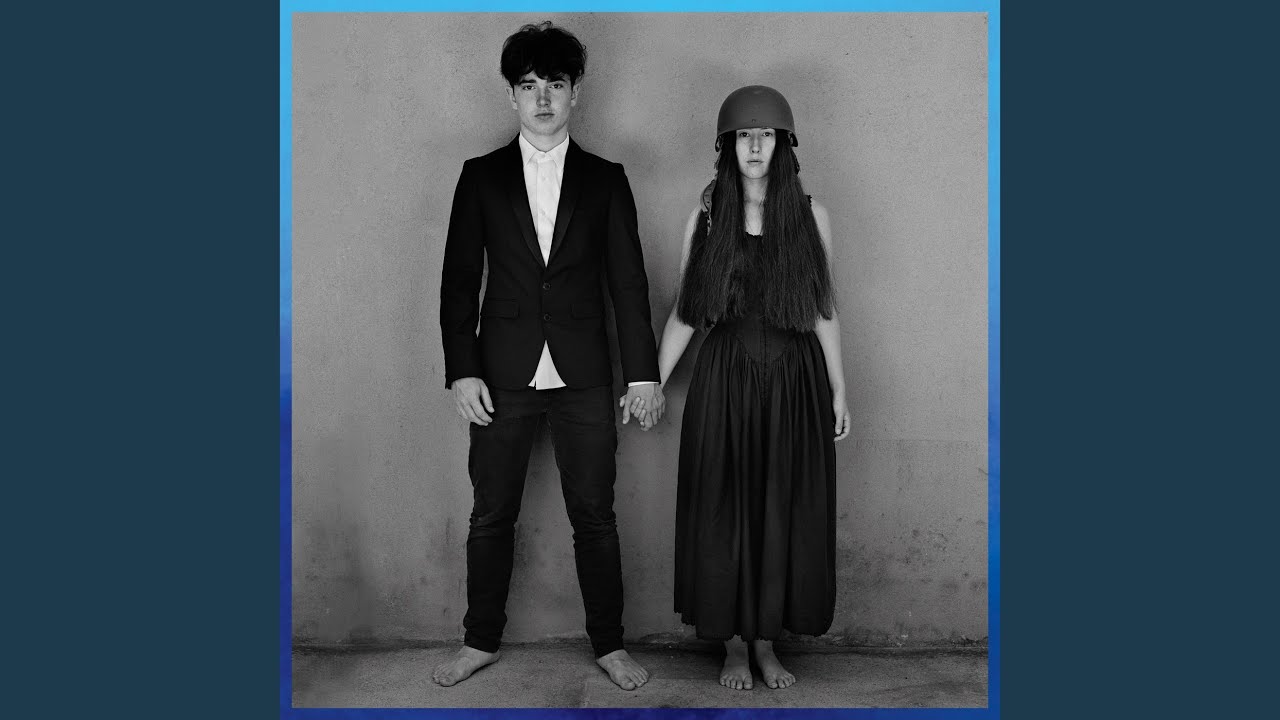 ラヴ・イズ・オール・ウィ・ハヴ・レフト / U2