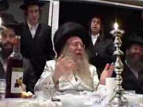 THE REBBE WITH THE NESHUMA