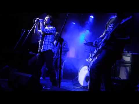 Breakerballs Tributo a Pearl Jam - Given To Fly