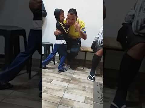 download lagu mp3 mp4 Interluz, download lagu Interluz gratis, unduh video klip Interluz