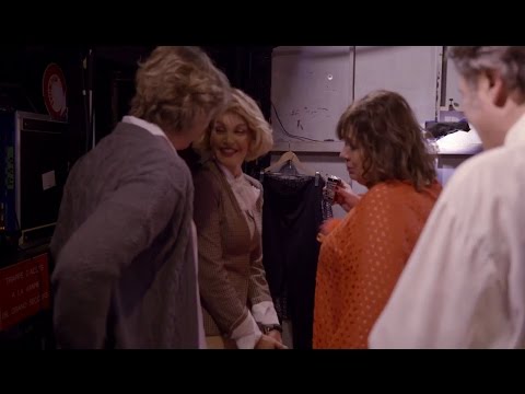 Arielle Dombasle - Folle Amanda : toute la troupe répète pour la couturière (janvier 2017)
