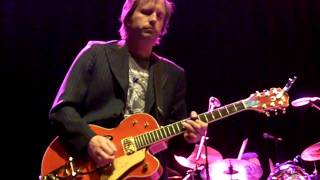 John Hiatt and the Combo,Norfolk,VA May 8,2010,&quot; Master of Disaster: