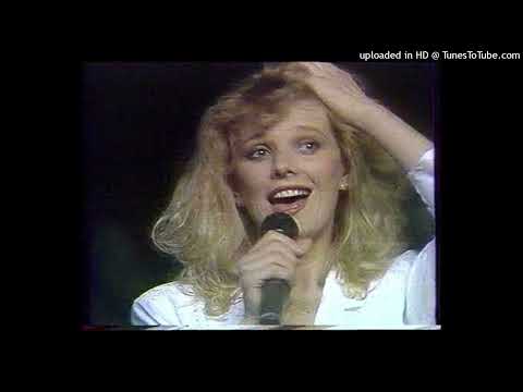 Renata Zarębska - Noc z Renatą - 1990 - (słowa Agnieszka Osiecka / muzyka Andrzej Rutkowski) - HQ