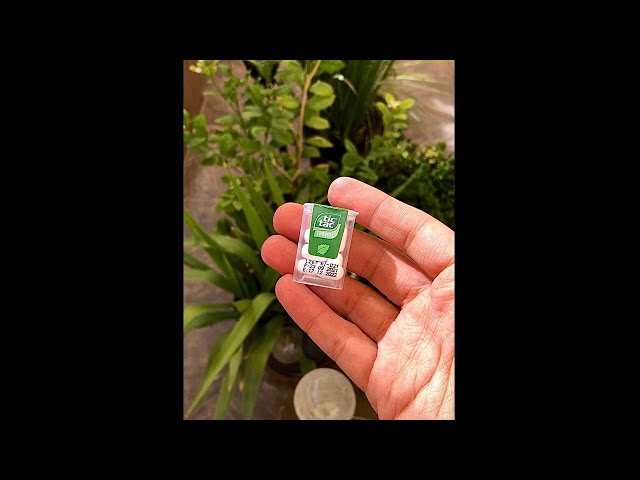 Vídeo relacionado con Tic Tac Travels Caramelos de menta y grageas de frutas en paquetes pequeños de 60 uds