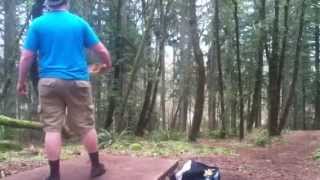 preview picture of video 'Rip Disc Golf Ballistic Ace in Cottage Grove OR, hole 13 by Kevin Helgendorf'