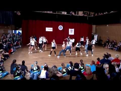 IN THE MOMENT Besta Chrudim