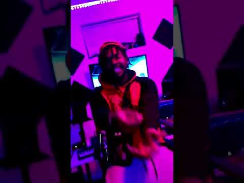 Studio Session With 101 Exclusives