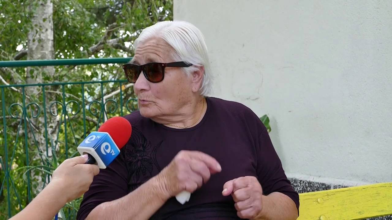 90-годишната Николина Йорданова смайва млади и стари с рецитаторските си умения