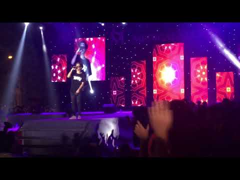 Chia Tay - Bùi Anh Tuấn "quẩy" nát ĐH Y Hà Nội