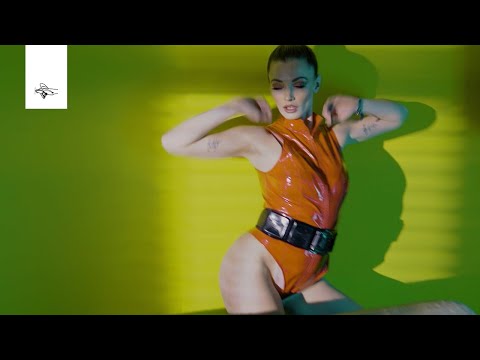 Starstylers, Nils van Zandt - Keep On Moving (Official Video)