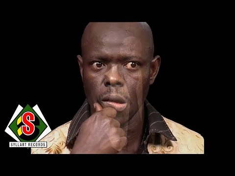 Les Leaders de Guinée - Photo Star (feat. Djely Fodé Kouyaté) [Clip officiel]