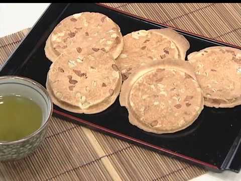 [Video de instrucciones para hornear del juego Nanbu Senbei horneado a mano] Cómo hacer galletas de maní estilo galleta