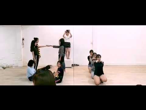 Thinkpiece cover TWICE LIKEY dance practice