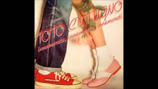 Kadr z teledysku Cieli Azzurri tekst piosenki Toto Cutugno
