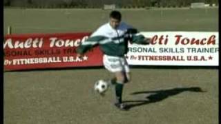 SELF KICK TRAINER SOCCER BALL
