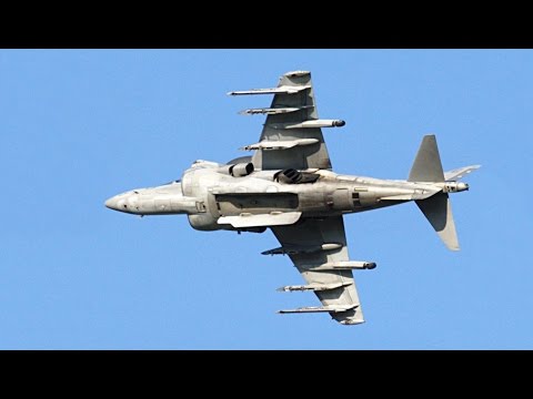 Harrier Jump Jet Evasive Dogfight Maneuver - Stuart Air Show, 2014