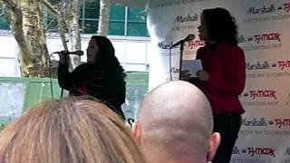 Nikki Blonksy (&amp; Kimberley Locke) doing &quot;Carole-oke&quot; in Bryant Park 12/3/09