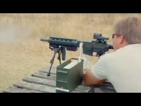 Full auto belt fed 22LR burning through a 1,000 round belt. Yes please!⁣