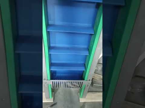 Pockets Belt Conveyor