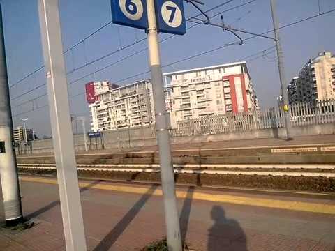 Frecciarossa da Torino Porta Nuova per Salerno annuncio arrivo e partenza a Rogoredo