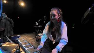 Download lagu The Furious Bongos - T'mershi Duween   Andy LIVE 9/7/2024 mp3