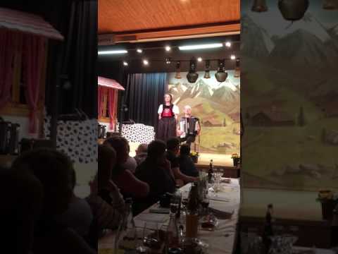 Une belle journée dans les montagnes