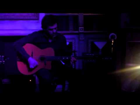 MAT MANOUCHE  Daphne en Belleville