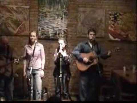 Dayna Malow at Uncommon Ground 2003