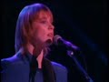 Suzanne Vega. Cracking