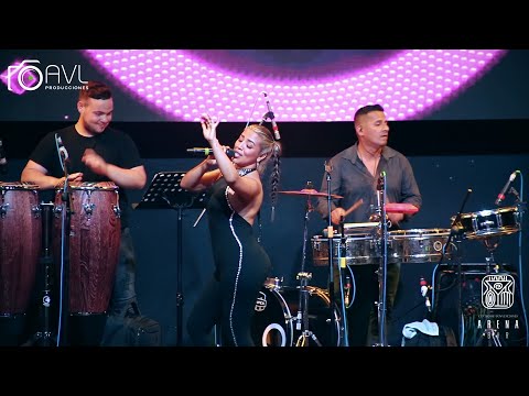 No Soy Un Juego / Embrujo De Amor - Kate Candela y Orquesta / Arena Bar - Barranco