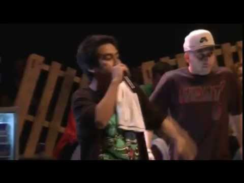 SHECKA VS DAN YELUS - CUARTOS - RED BULL BATALLA DE LOS GALLOS ARGENTINA 2015