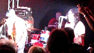 u.s. bombs - roll around