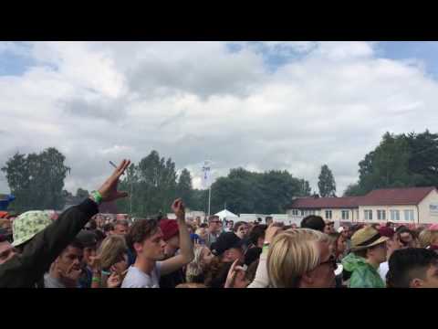 Erik Lundin - "Välkommen hem" (Live at Bråvalla 2016)