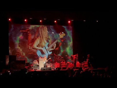 Tal Wilkenfeld bass solo into Whipping Post 2023-12-14 Spartanburg