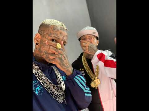 Mtg - Eu tô traficando e comendo as putas