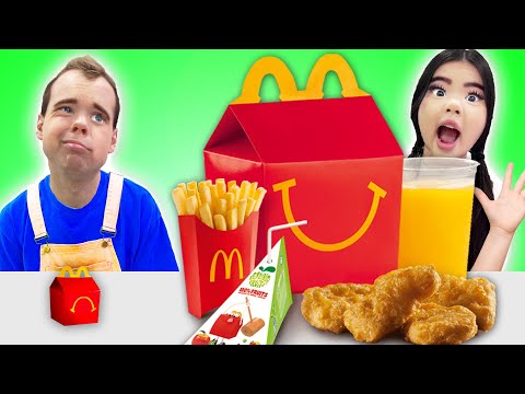 GIANT VS TINY FOOD CHALLENGES | BIG VS SMALL CHALLENGE IN 24 HOURS BY SWEEDEE