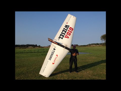 Giga Wiesel, loop + advance landing