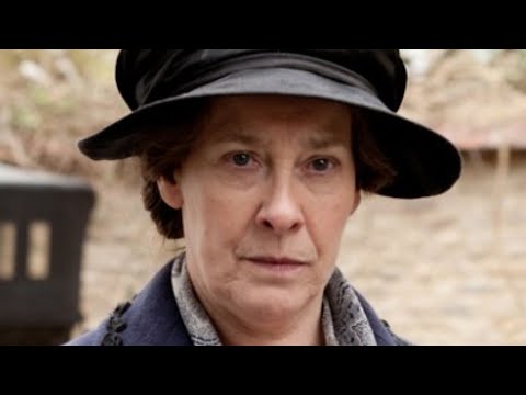 What Happened To The Actress Who Played Mrs. Hughes In Downton Abbey