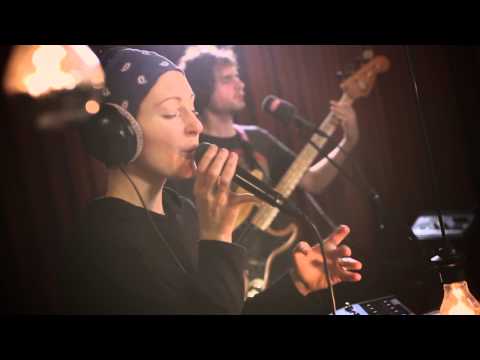 Studio Brussel: Poliça - Warrior Lord (Live)