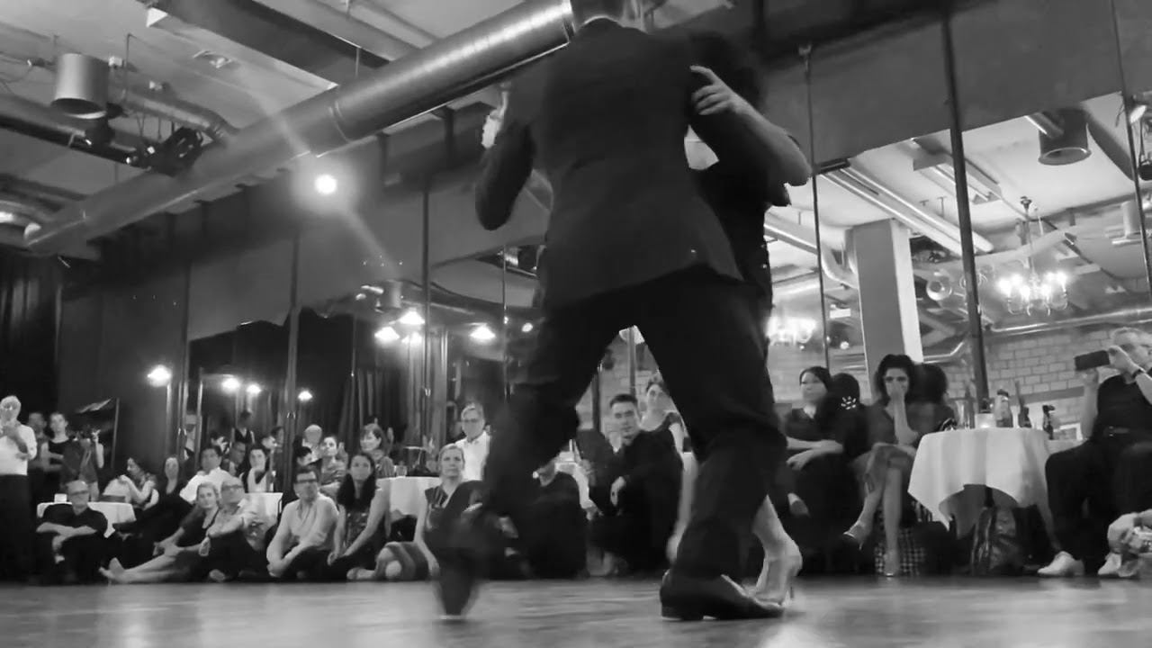 Video thumbnail for Gianpiero Galdi and Lorena Tarantino. Tango. (Pedro Laurenz- Arrabal)