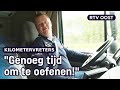 Trucker Johnny zingt z'n eigen liedjes tijdens het rijden | RTV Oost