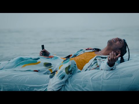 Nobeat - Fanática de mi Metralleta (Official Video)