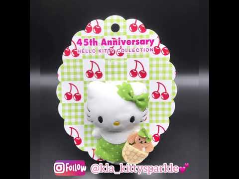 Sanrio 45th Anniversary Hello Kitty Collection Exhibition Mini Brooch