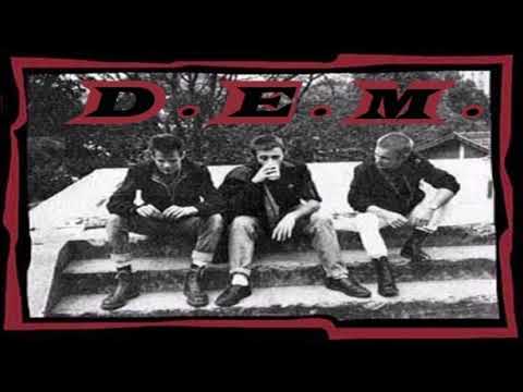 D.E.M. - Le Loup Solitaire